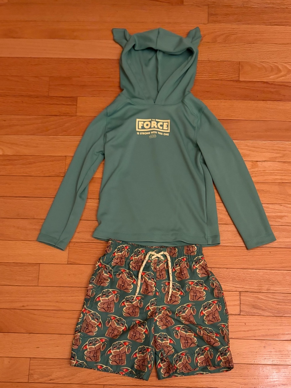 Star Wars green & Brown Kids rashguard and Swim Trunks with Grogu Print